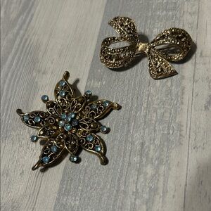Vintage Brooch Set - Gold Tone